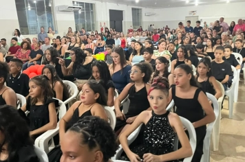 Foto - Formatura do 5º Ano marca encerramento do ano letivo na rede municipal de Taiúva