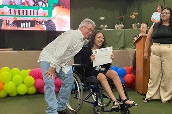 Foto - Formatura do 5º Ano marca encerramento do ano letivo na rede municipal de Taiúva