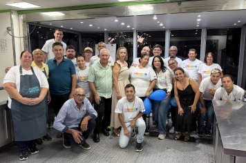 Foto - Primeira-dama do Estado visita Taiúva e destaca programa de qualificação profissional