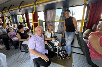 Foto - Cerimônia marca a retomada do transporte coletivo intermunicipal em Taiúva