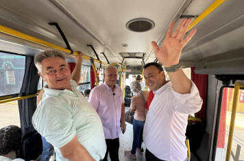 Foto - Cerimônia marca a retomada do transporte coletivo intermunicipal em Taiúva
