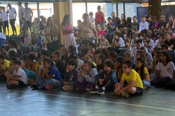 Foto - Caravana do Esporte reúne alunos e comunidade em Taiúva no Dia do Desafio 2026