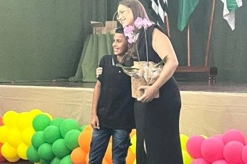 Foto - Formatura do 5º Ano marca encerramento do ano letivo na rede municipal de Taiúva
