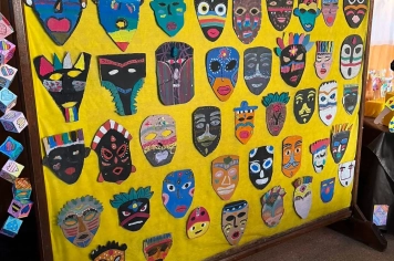 Foto - Projeto Arco-Íris destaca diversidade cultural em exposição aberta à comunidade