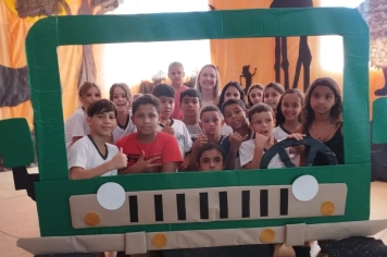 Foto - Projeto Arco-Íris destaca diversidade cultural em exposição aberta à comunidade