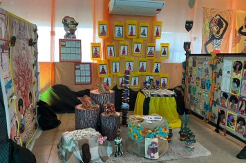 Foto - Projeto Arco-Íris destaca diversidade cultural em exposição aberta à comunidade