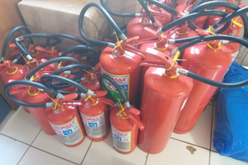 Taiúva- Município adquiriu uma centena de extintores para veículos prédios públicos!