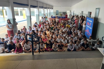 Ações de prevenção e orientação contra a Dengue mobiliza escolas, residências e comércios em Taiúva