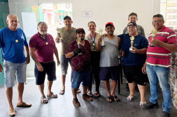 Torneio de Truco de Taiúva reúne 13 duplas e movimenta a cidade