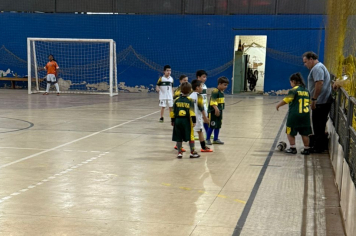 Começa o Campeonato Municipal de Futsal Sub-8 em Taiúva