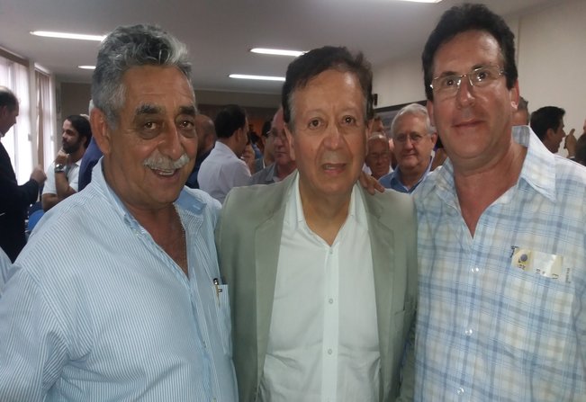 Taiúva  prefeito encontra-se com o dep. federal dr. sinval malheiros e com o superintendente da funasa!