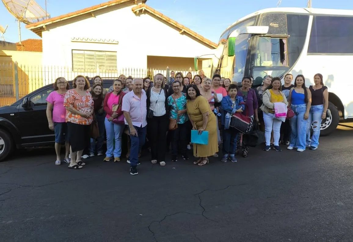 Prefeitura de Taiúva realiza visita técnica a Ibitinga com participação do prefeito e da primeira-dama