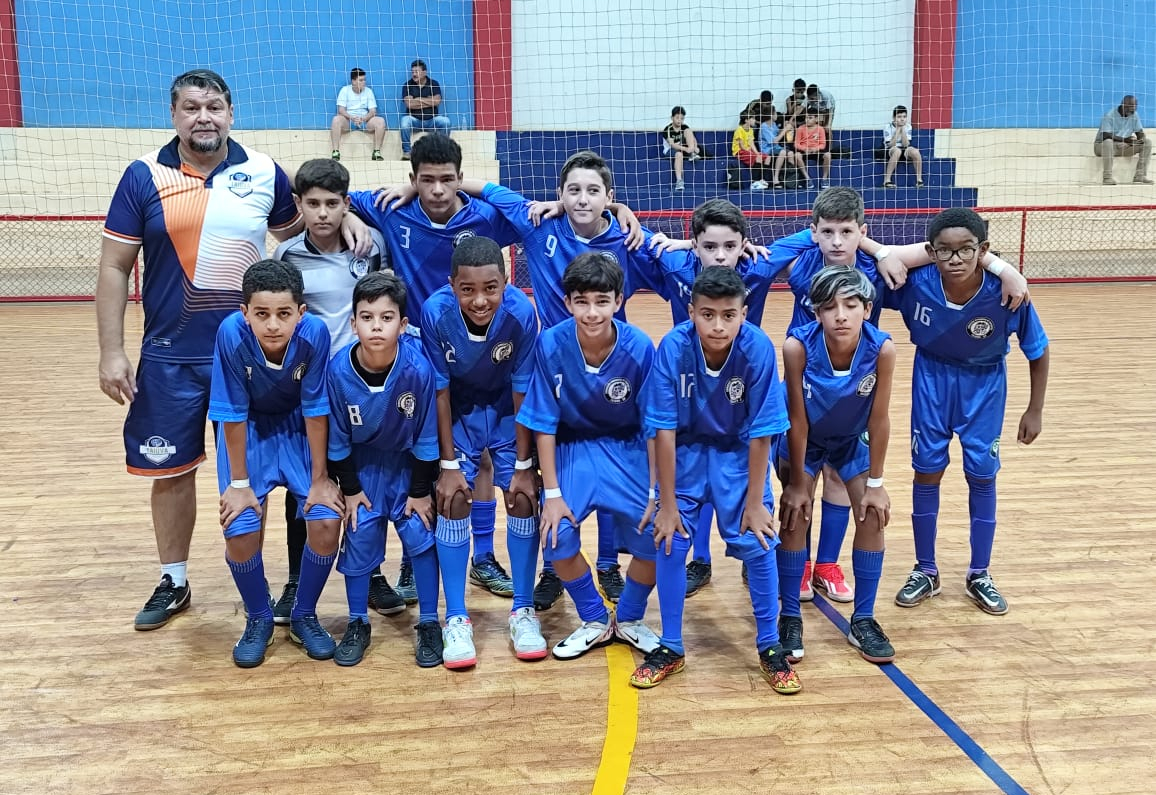Taiúva participa da Copa APER com equipes de base no futsal e vôlei