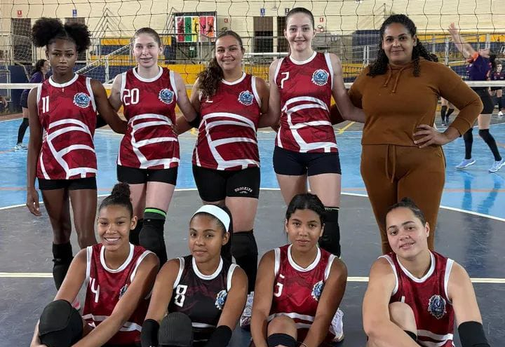 Equipe sub-17 de voleibol de Taiúva disputa mais uma rodada da Copa APER
