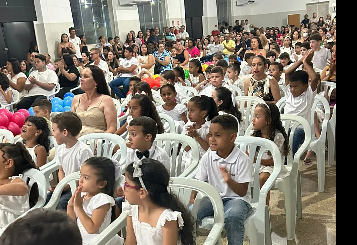 Formatura da Kenso Okumura celebra o encerramento do ano com emoção